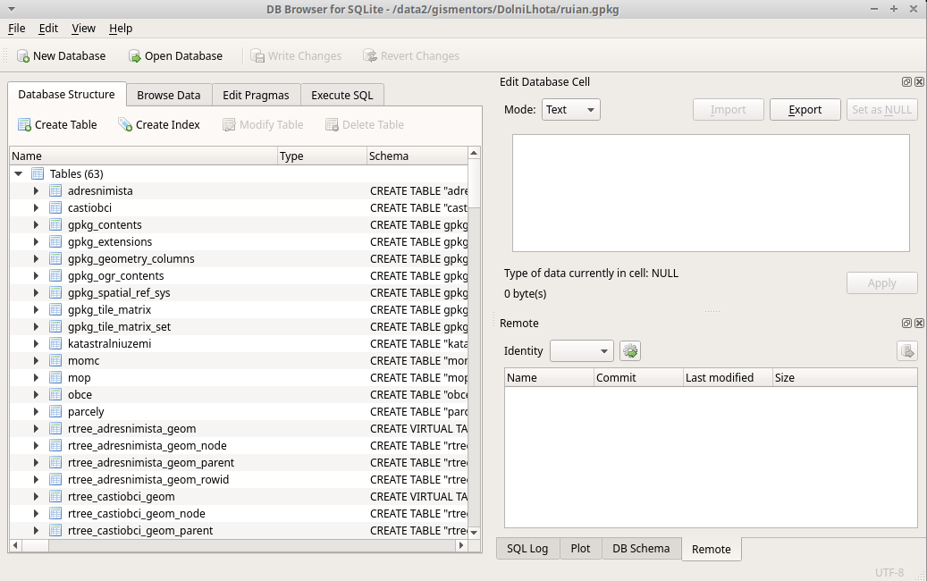 ../_images/sqlite-gui.png